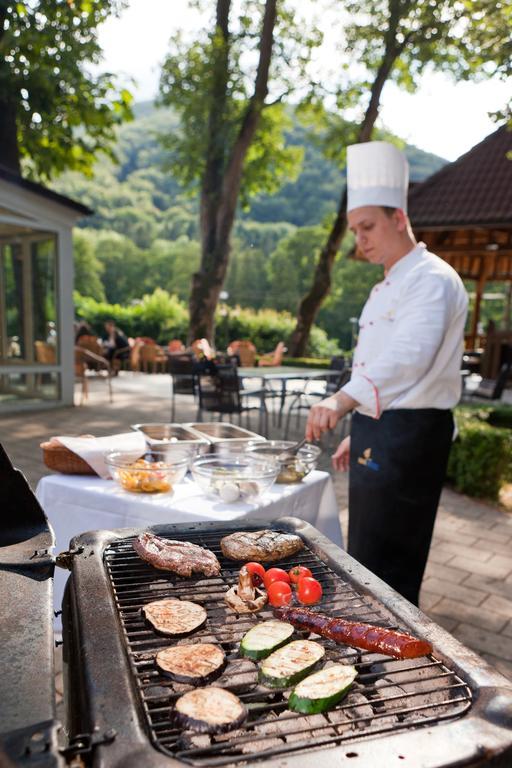 Parkhotel Na Baracke Nová Dubnica Zewnętrze zdjęcie