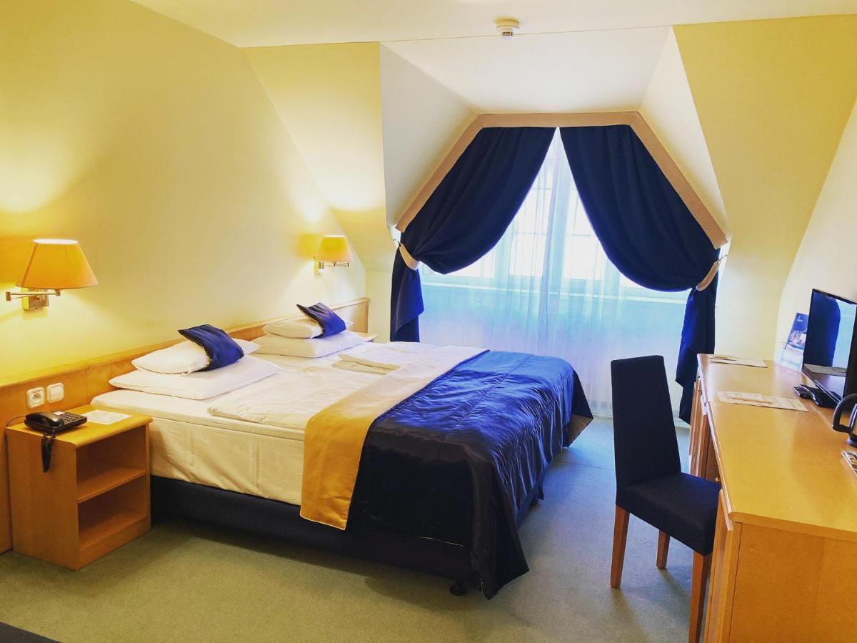 Parkhotel Na Baracke Nová Dubnica Zewnętrze zdjęcie