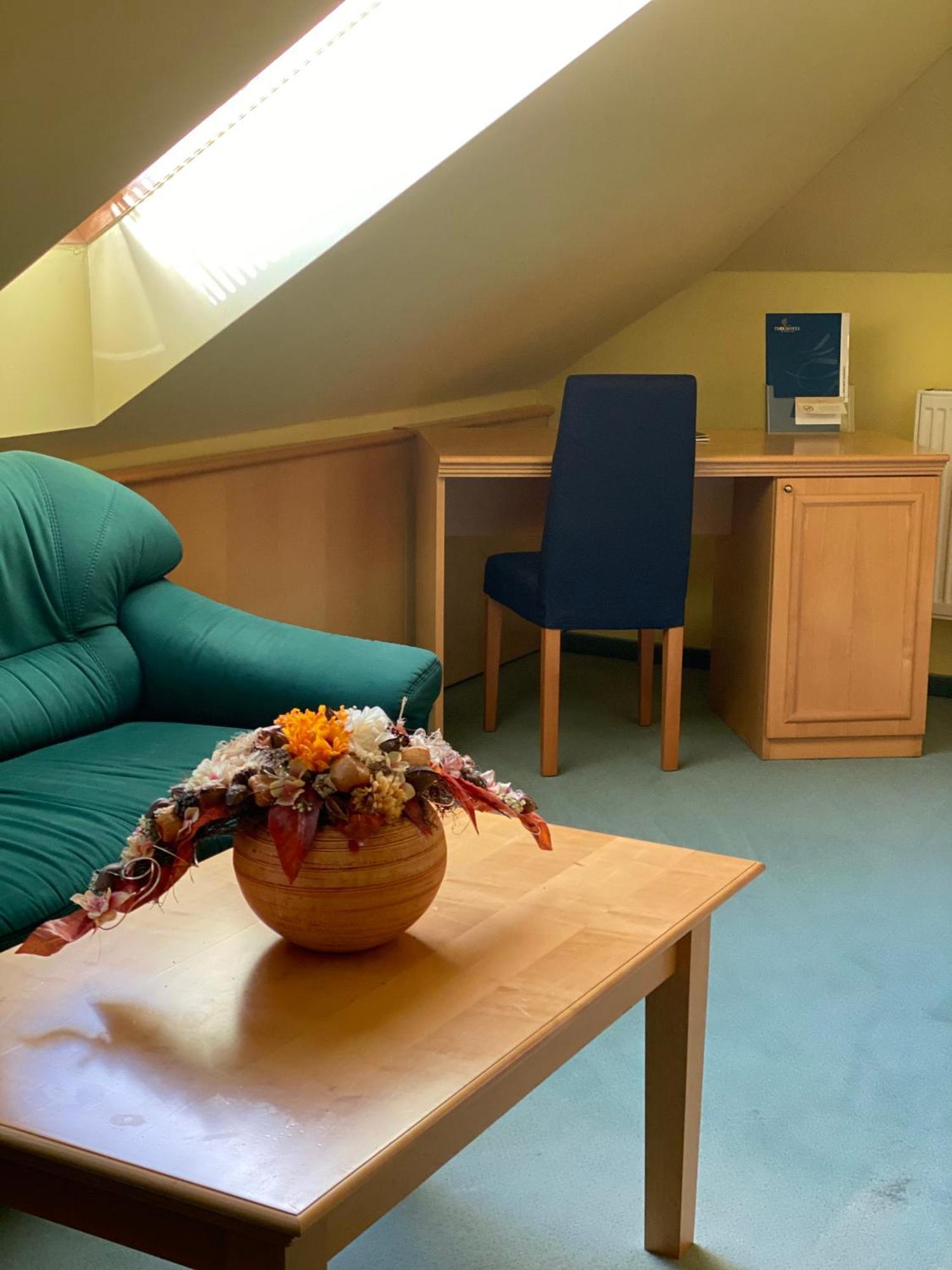 Parkhotel Na Baracke Nová Dubnica Zewnętrze zdjęcie