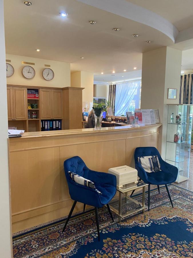 Parkhotel Na Baracke Nová Dubnica Zewnętrze zdjęcie