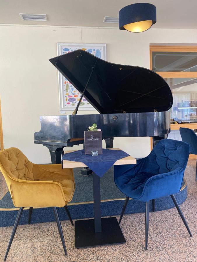 Parkhotel Na Baracke Nová Dubnica Zewnętrze zdjęcie