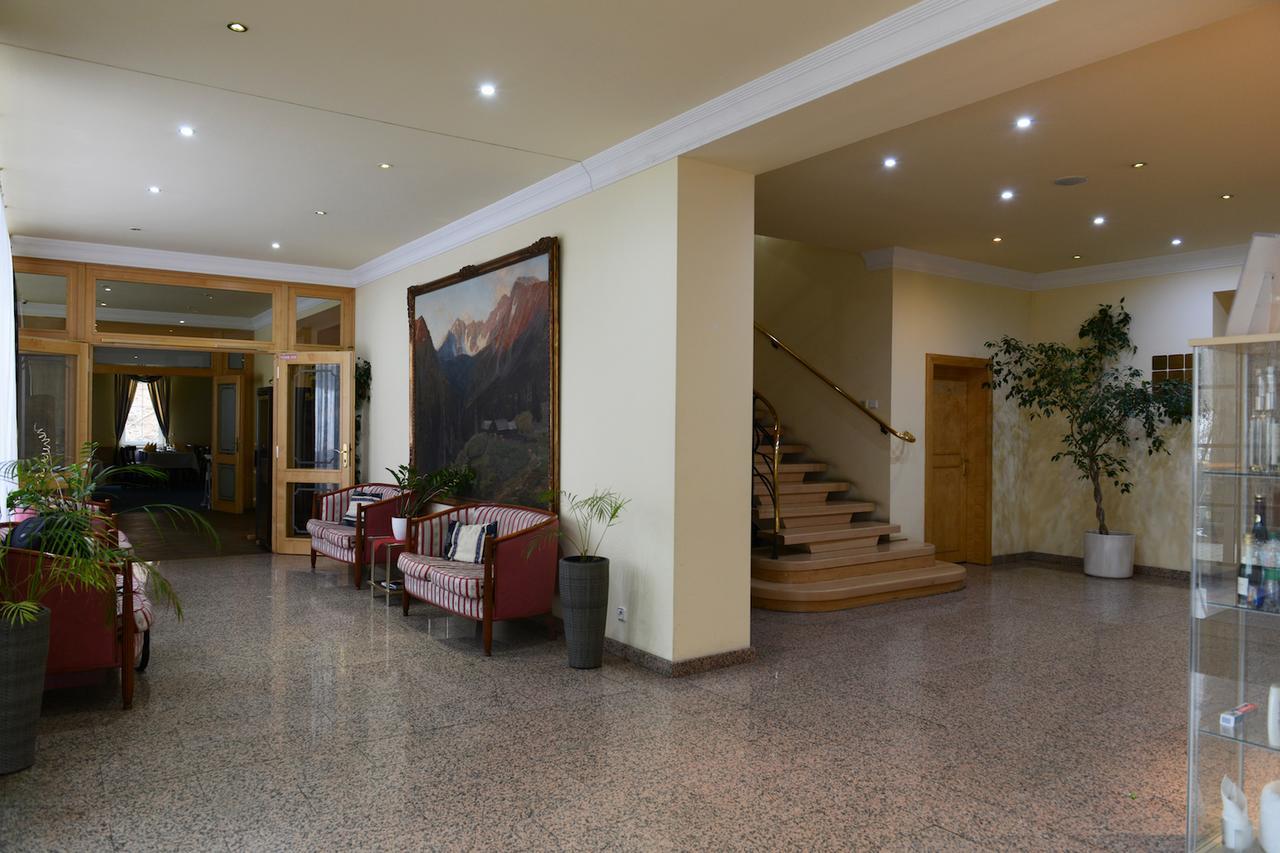 Parkhotel Na Baracke Nová Dubnica Zewnętrze zdjęcie