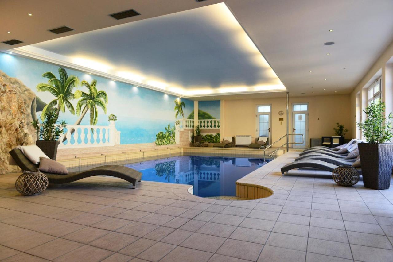Parkhotel Na Baracke Nová Dubnica Zewnętrze zdjęcie