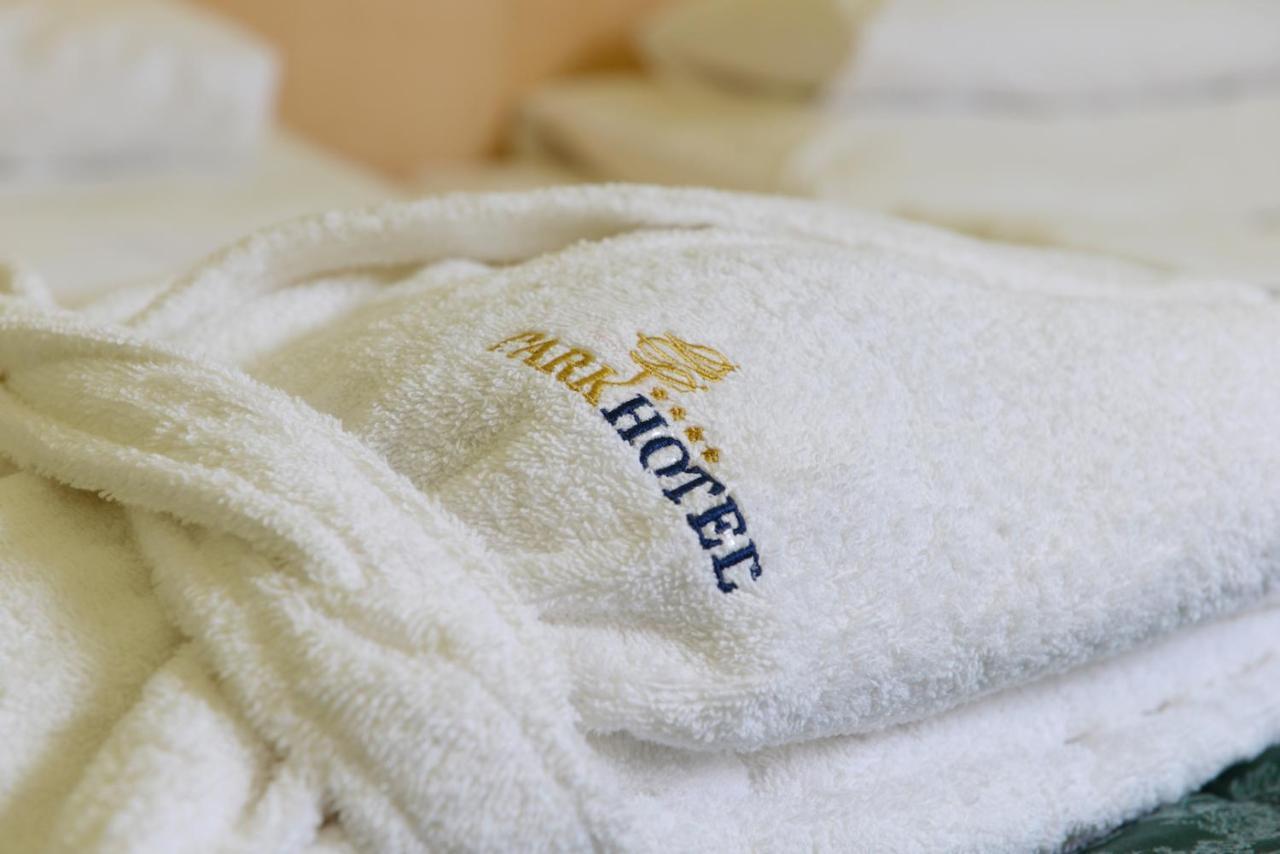 Parkhotel Na Baracke Nová Dubnica Zewnętrze zdjęcie